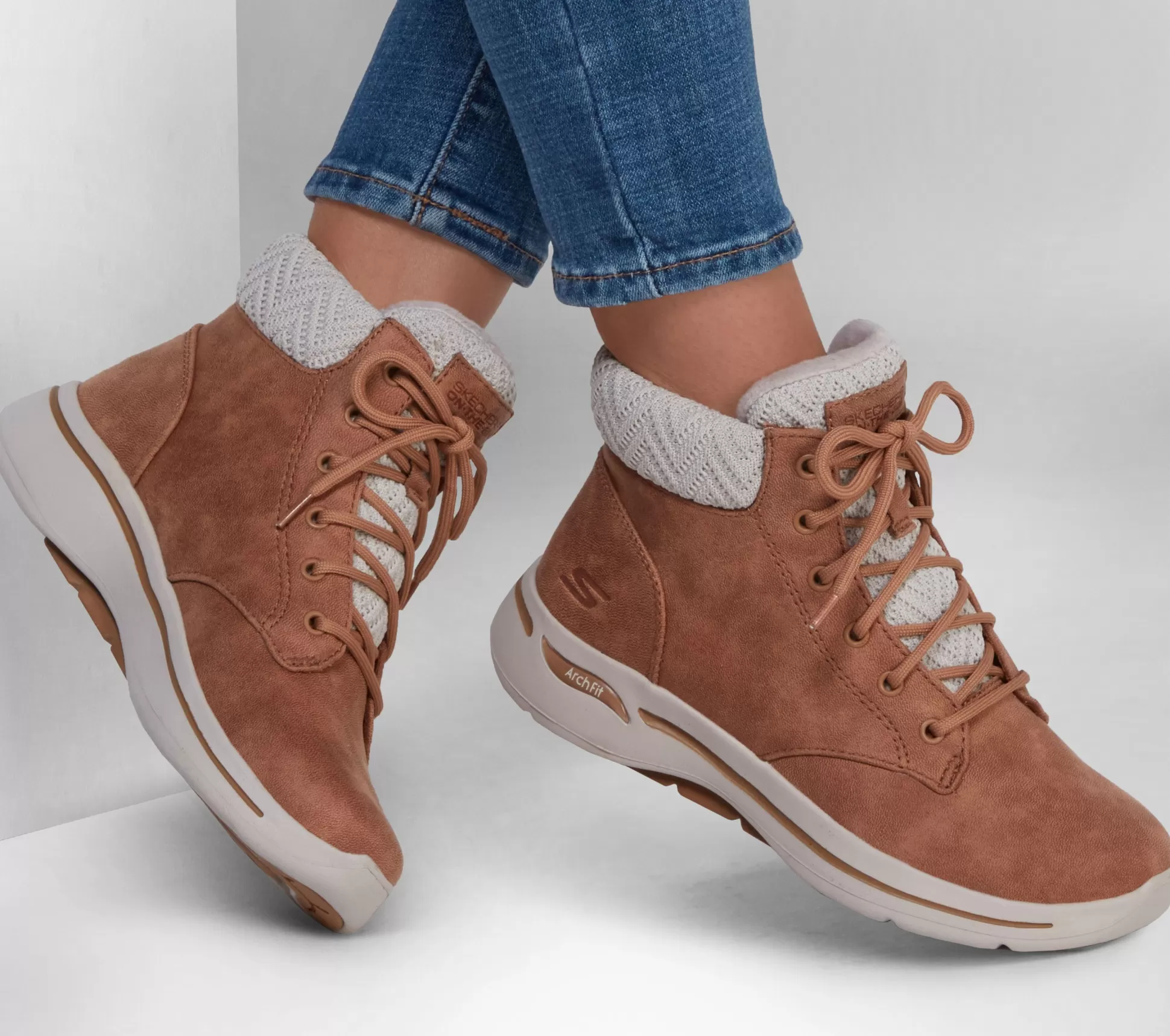Frauen SKECHERS *Go Walk Arch Fit Boot - Simply Cheery
