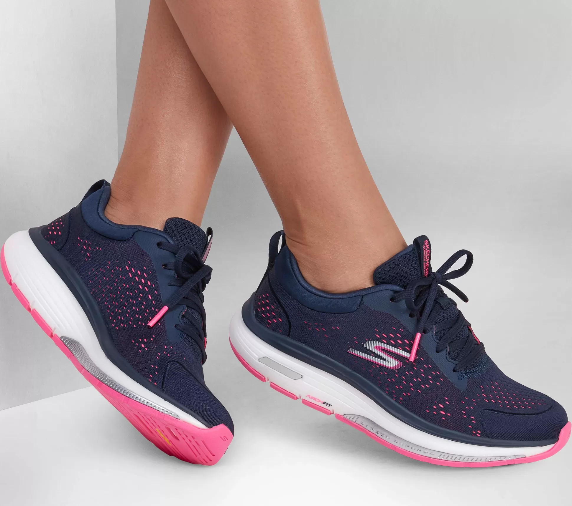 Frauen SKECHERS *Go Walk Workout Walker - Outpace