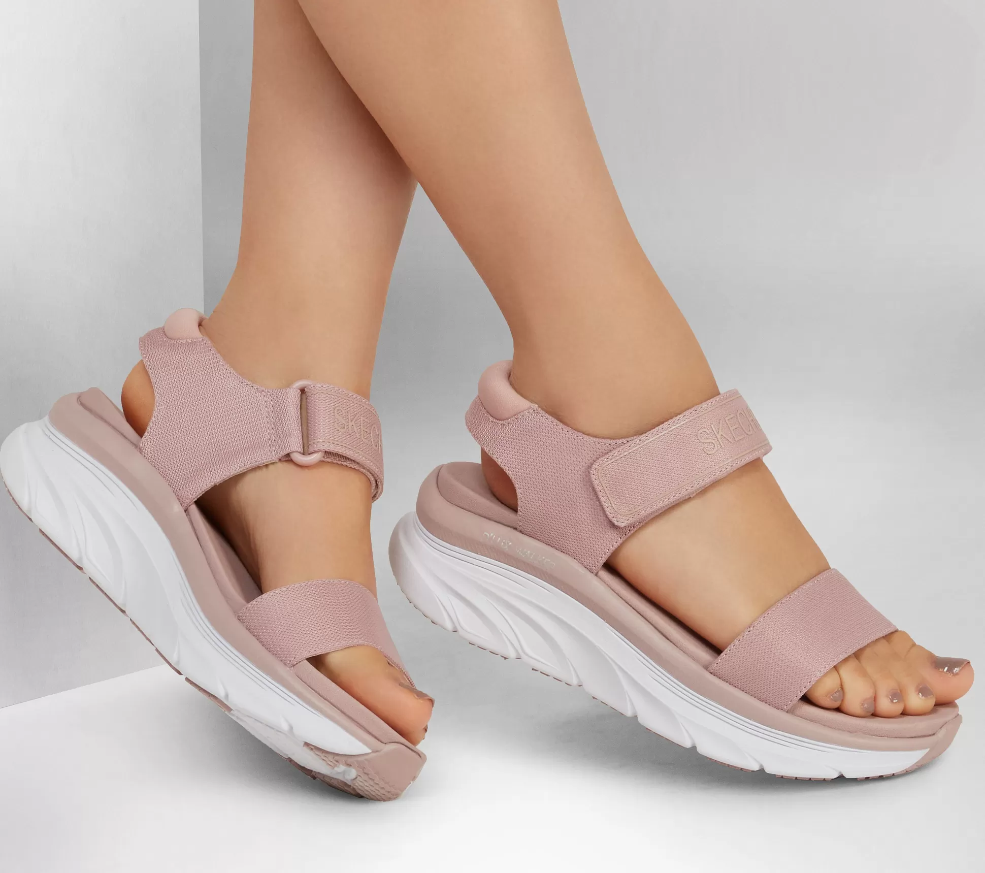 Frauen SKECHERS *Relaxed Fit: D'Lux Walker - New Block