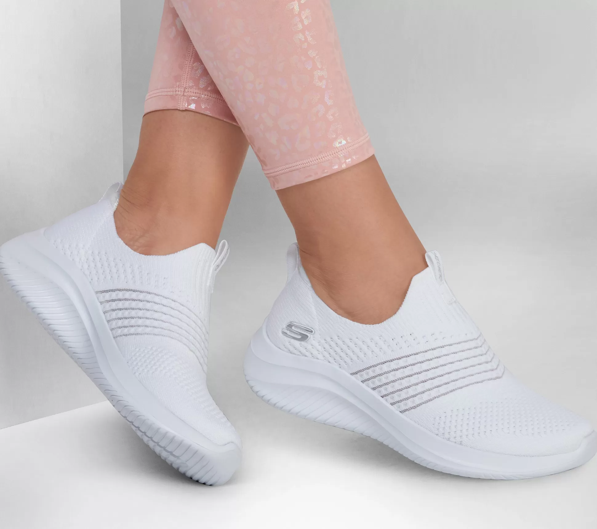 Frauen SKECHERS *Ultra Flex 3.0 - Classy Charm